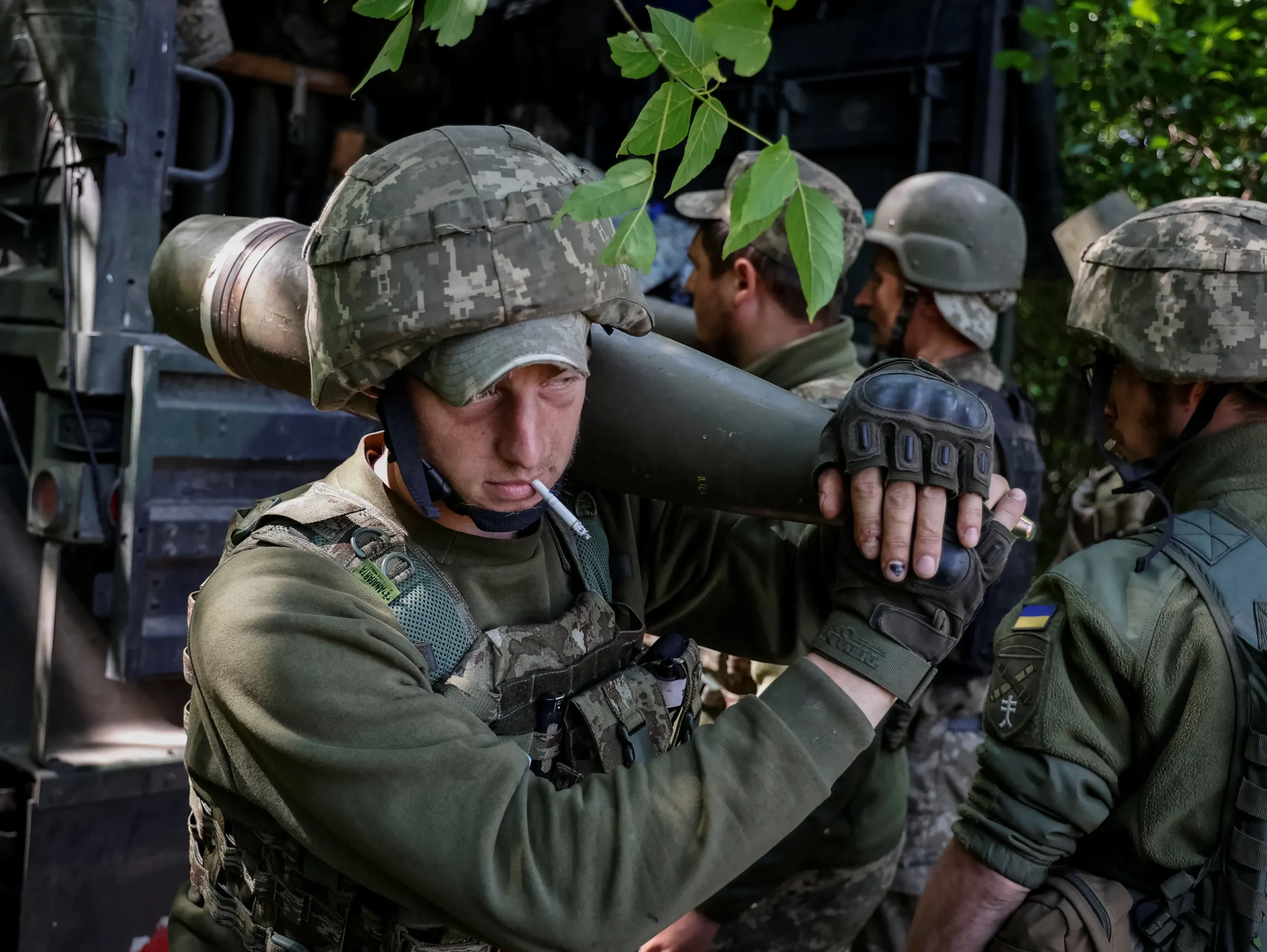 ВСУ вынуждены перебрасывать войска из-под Артемовска к Харькову – Ришу