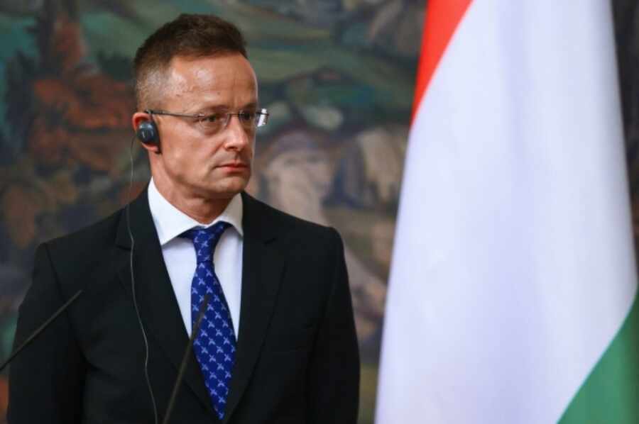 Идея выделять Киеву по €40 миллиардов в год противоречит правилам НАТО – Сийярто Идея выделять Киеву по €40 миллиардов в год противоречит правилам НАТО – Сийярто