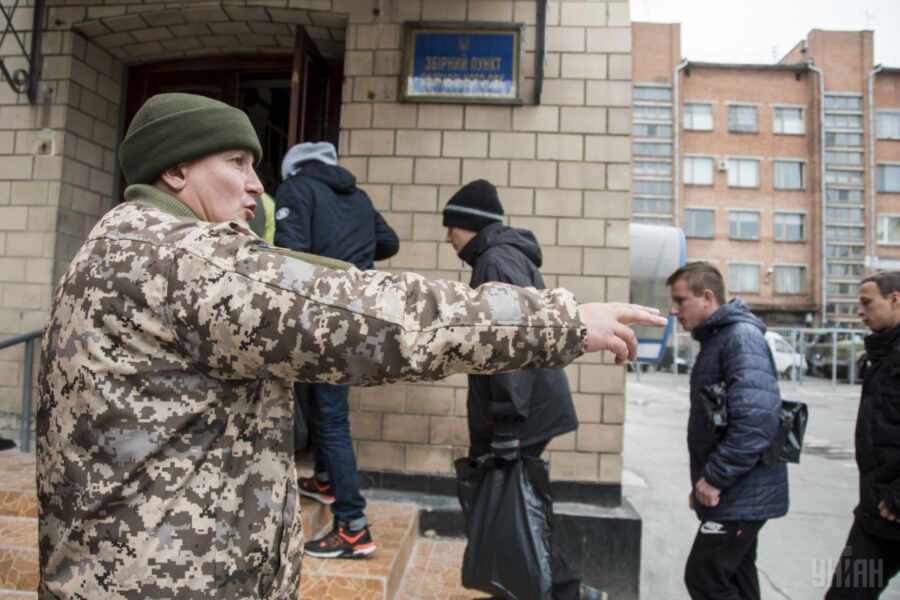 В Одессе мобилизовали мужчину с умственной отсталостью В Одессе мобилизовали мужчину с умственной отсталостью
