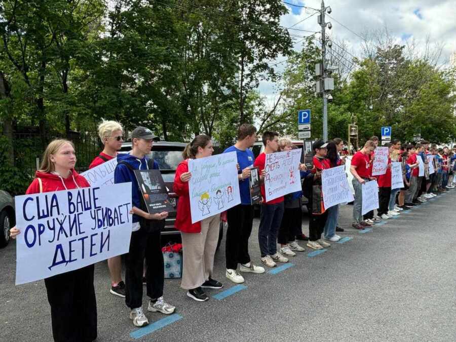 Донбасс не простит гибель своих детей Донбасс не простит гибель своих детей