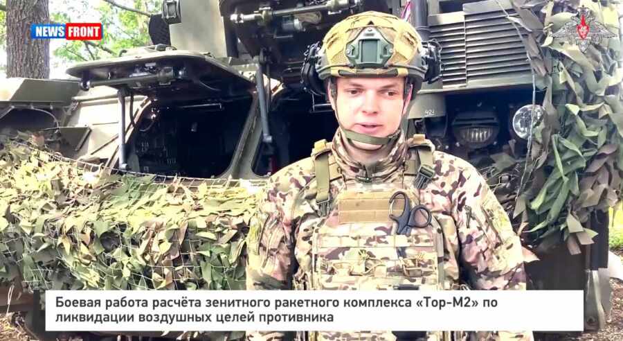 Боевая работа расчёта зенитного ракетного комплекса «Тор-М2» по ликвидации воздушных целей противника Боевая работа расчёта зенитного ракетного комплекса «Тор-М2» по ликвидации воздушных целей противника