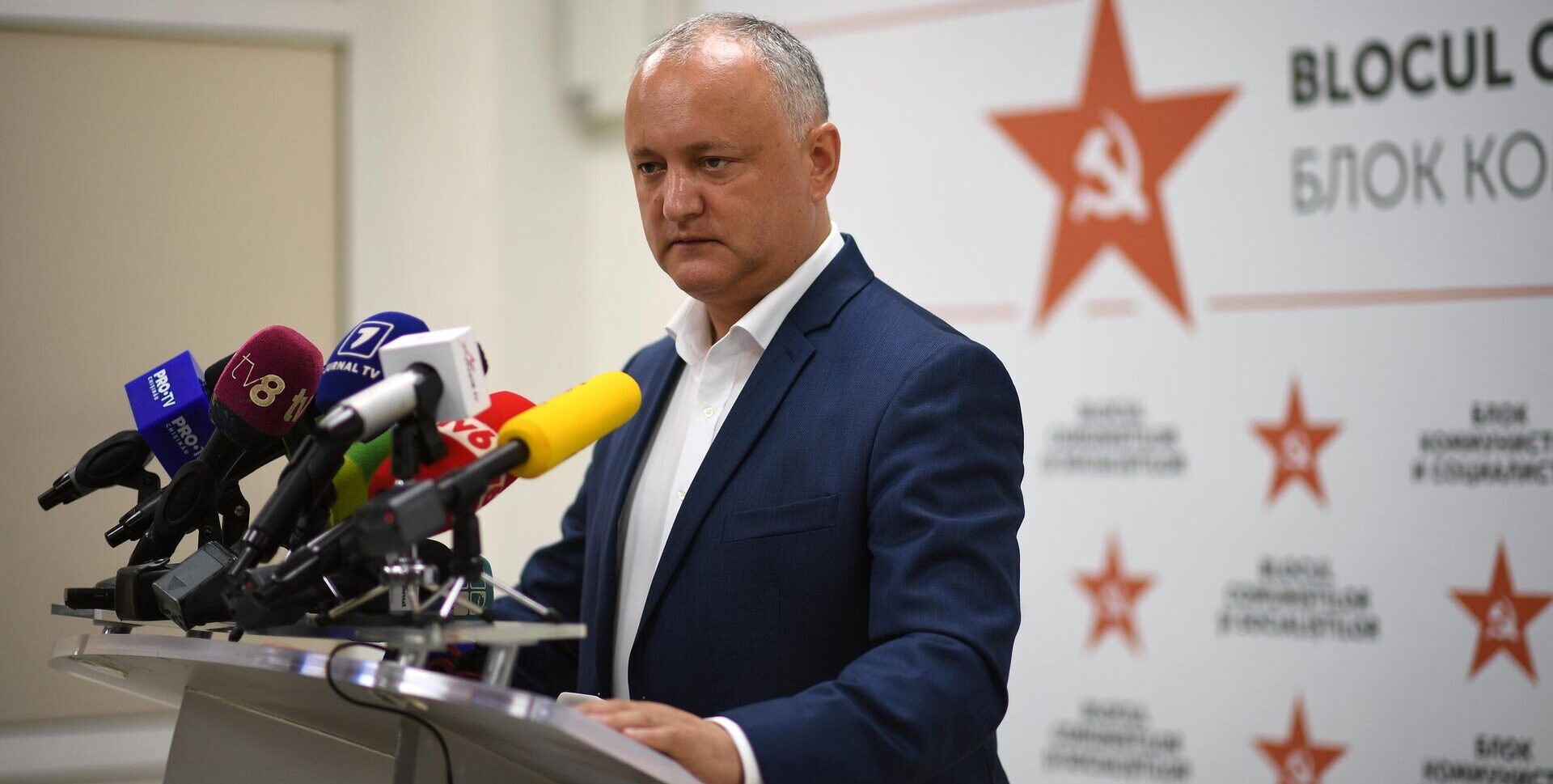 Додон призвал оппозицию в Молдавии объединиться Додон призвал оппозицию в Молдавии объединиться