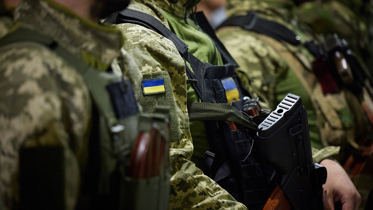 Военнопленный сообщил о возможности купить у командиров ВСУ отпуск Военнопленный сообщил о возможности купить у командиров ВСУ отпуск