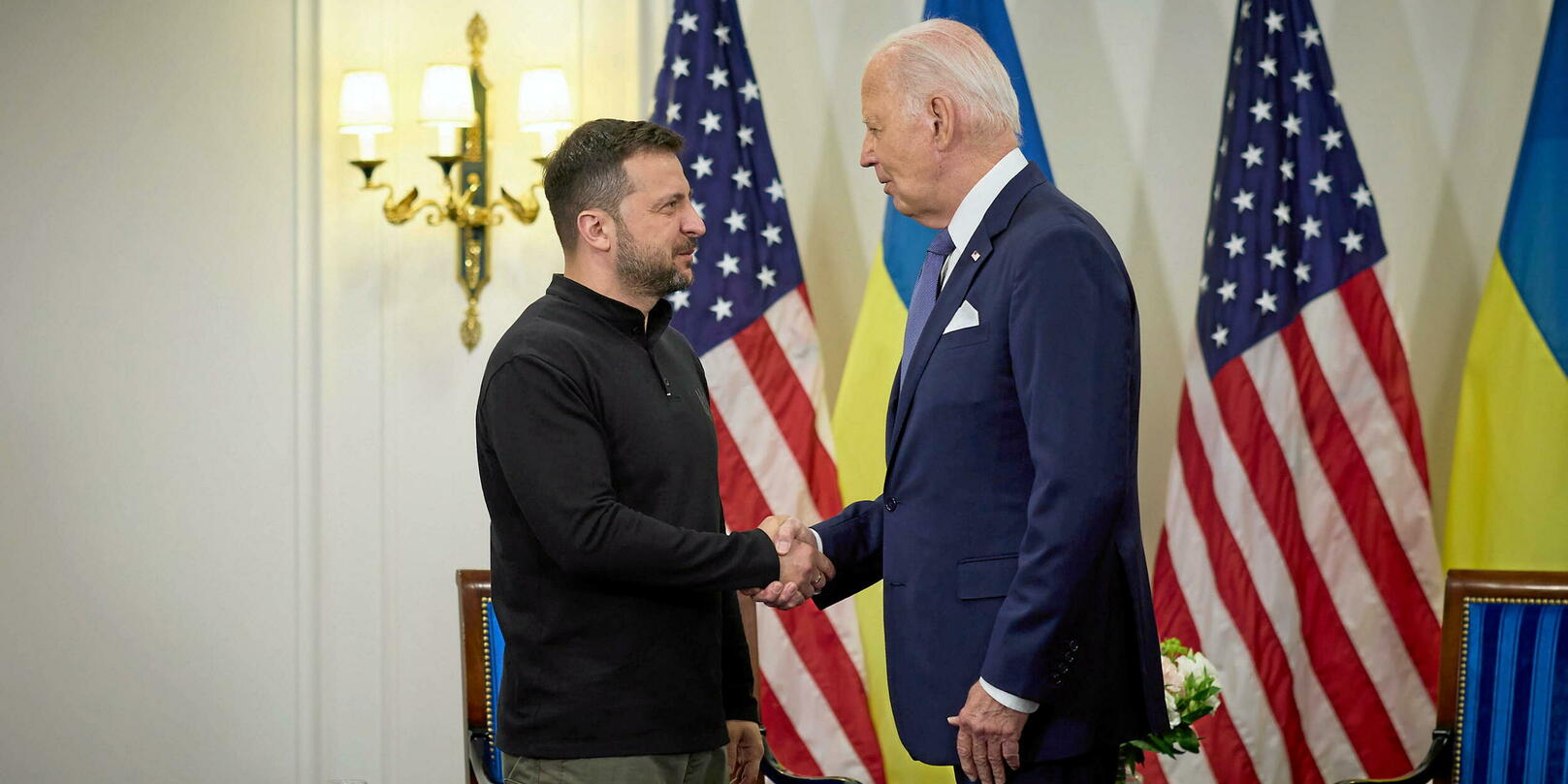 США и Украина подписали соглашение о гарантиях безопасности – Reuters США и Украина подписали соглашение о гарантиях безопасности – Reuters