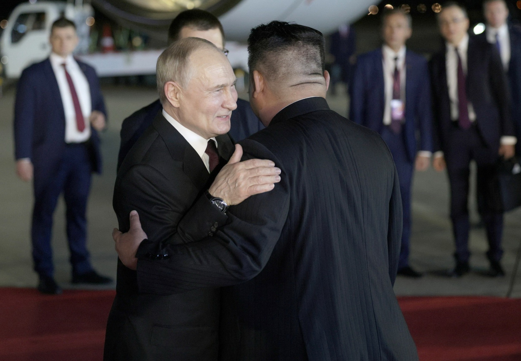 Взаимодействие между РФ и КНДР основано на равноправии и уважении – Путин Взаимодействие между РФ и КНДР основано на равноправии и уважении – Путин
