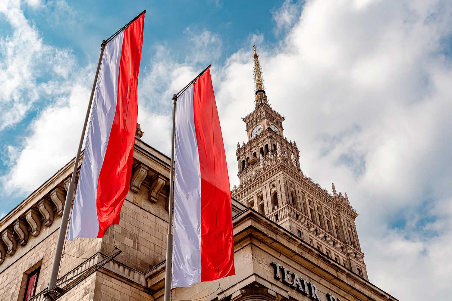 Польша отменит ряд выплат беженцам с Украины с 1 июля Польша отменит ряд выплат беженцам с Украины с 1 июля