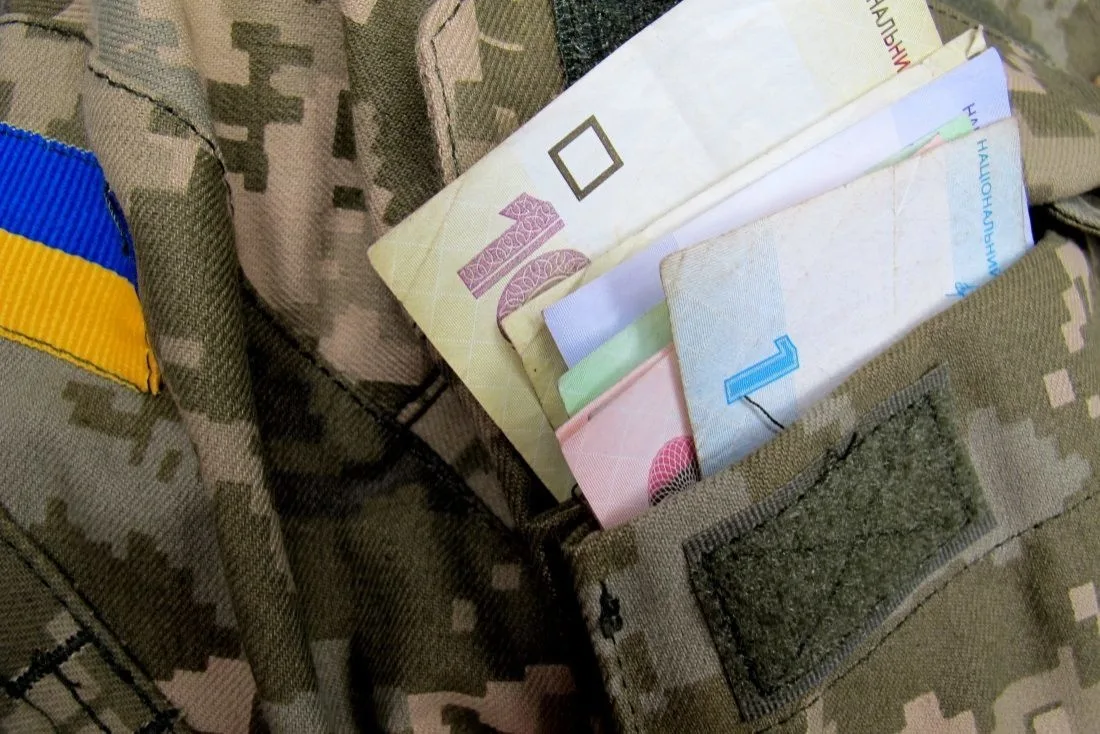 Киев обещает военным деньги, которые не в состоянии платить Киев обещает военным деньги, которые не в состоянии платить
