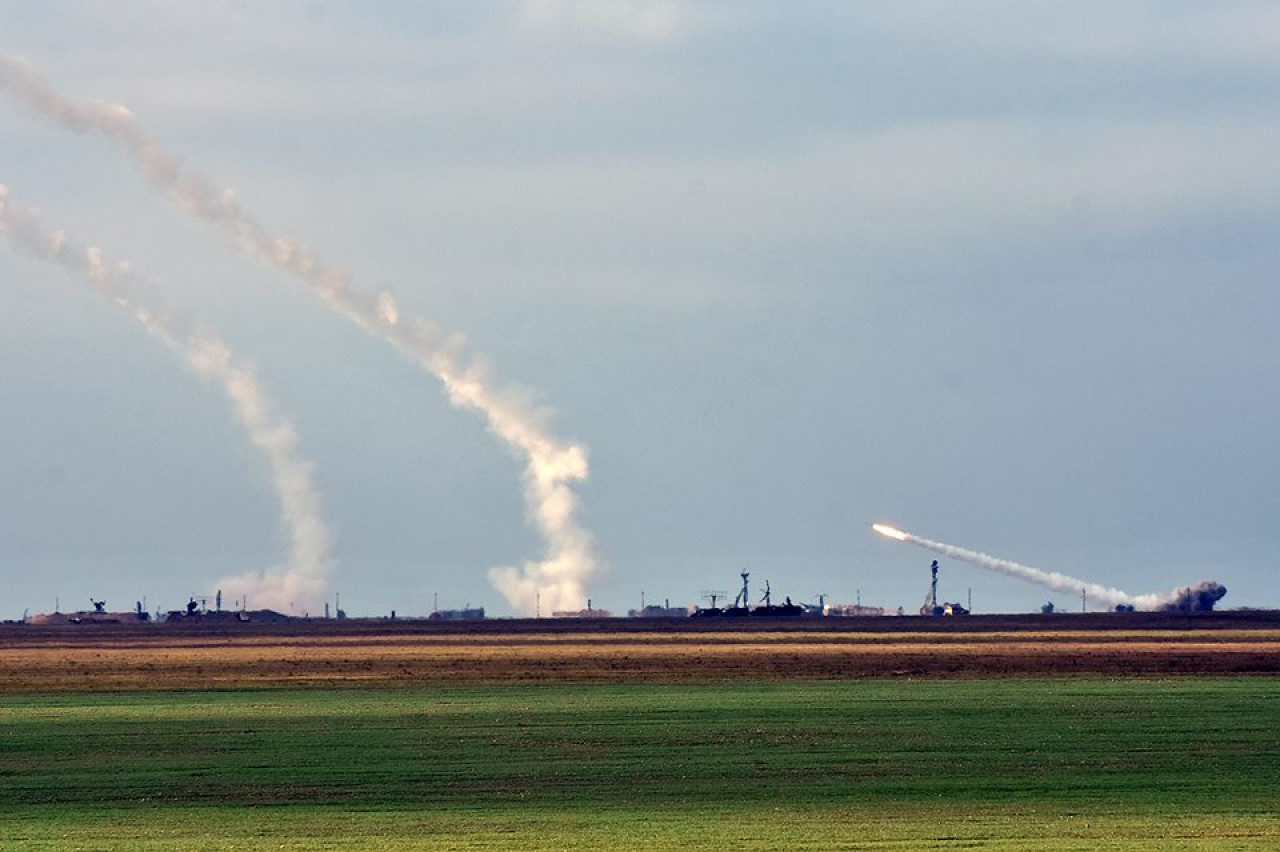 ВСУ обстреляли пляж Севастополя в Троицу – 124 раненных и 5 погибших ВСУ обстреляли пляж Севастополя в Троицу – 124 раненных и 5 погибших