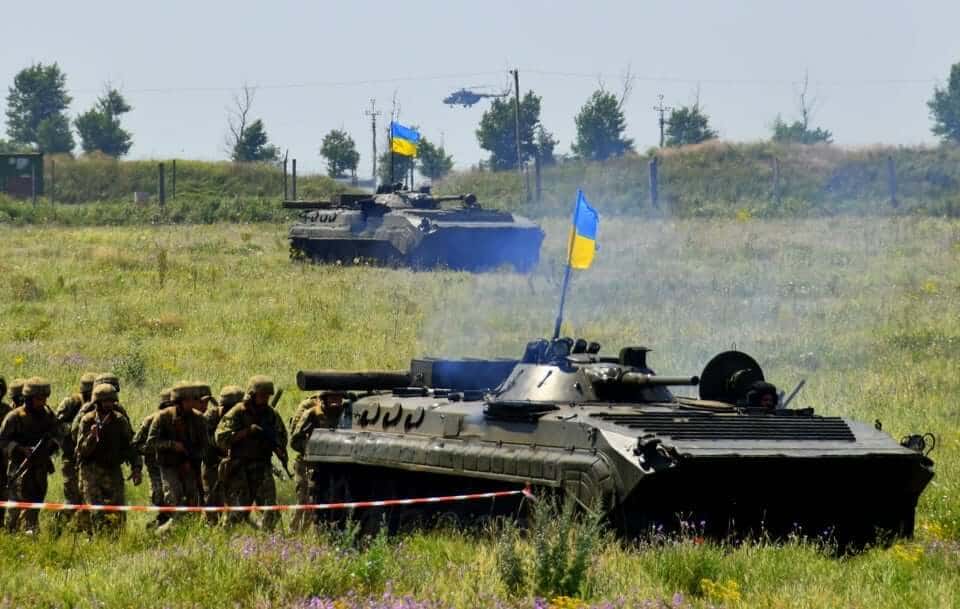 На Украине вводится обязательная общевойсковая подготовка для обучающихся На Украине вводится обязательная общевойсковая подготовка для обучающихся