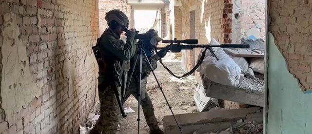 Снайперы Армии России уничтожили в полете FPV-дрон ВСУ Снайперы Армии России уничтожили в полете FPV-дрон ВСУ