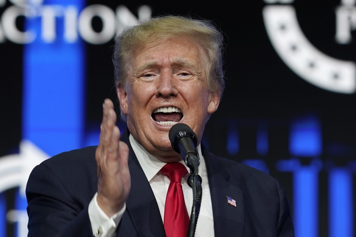 Трамп заявил, что Киев проигрывает в конфликте и Россия может занять всю Украину Трамп заявил, что Киев проигрывает в конфликте и Россия может занять всю Украину