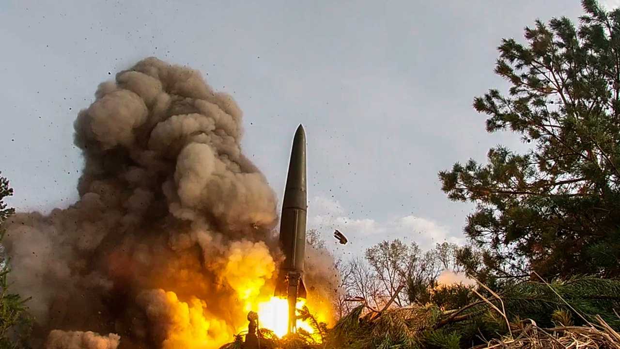 Армия России нанесла удар по аэродрому ВСУ Мартыновка Армия России нанесла удар по аэродрому ВСУ Мартыновка