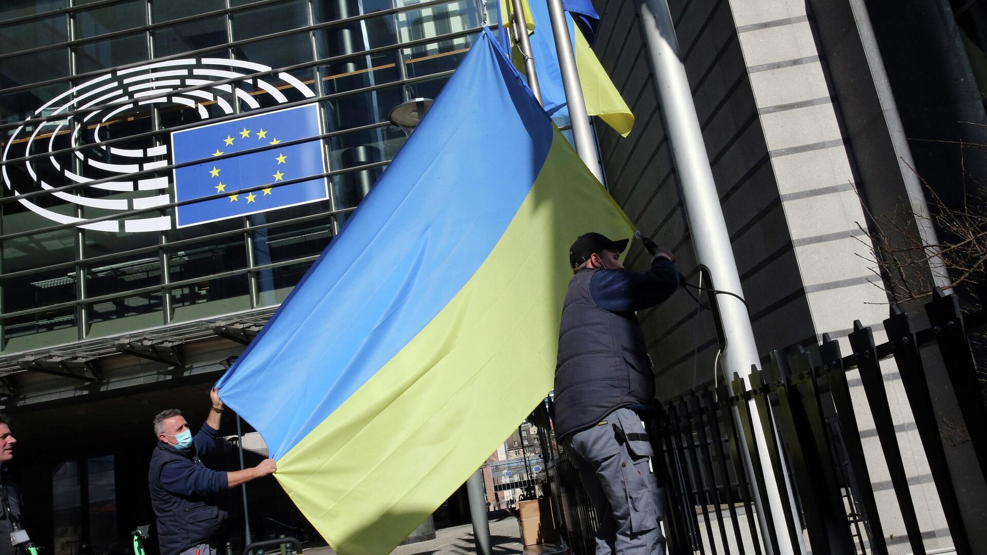 НАТО не позволит достигнуть мира на Украине – журналист Боуз