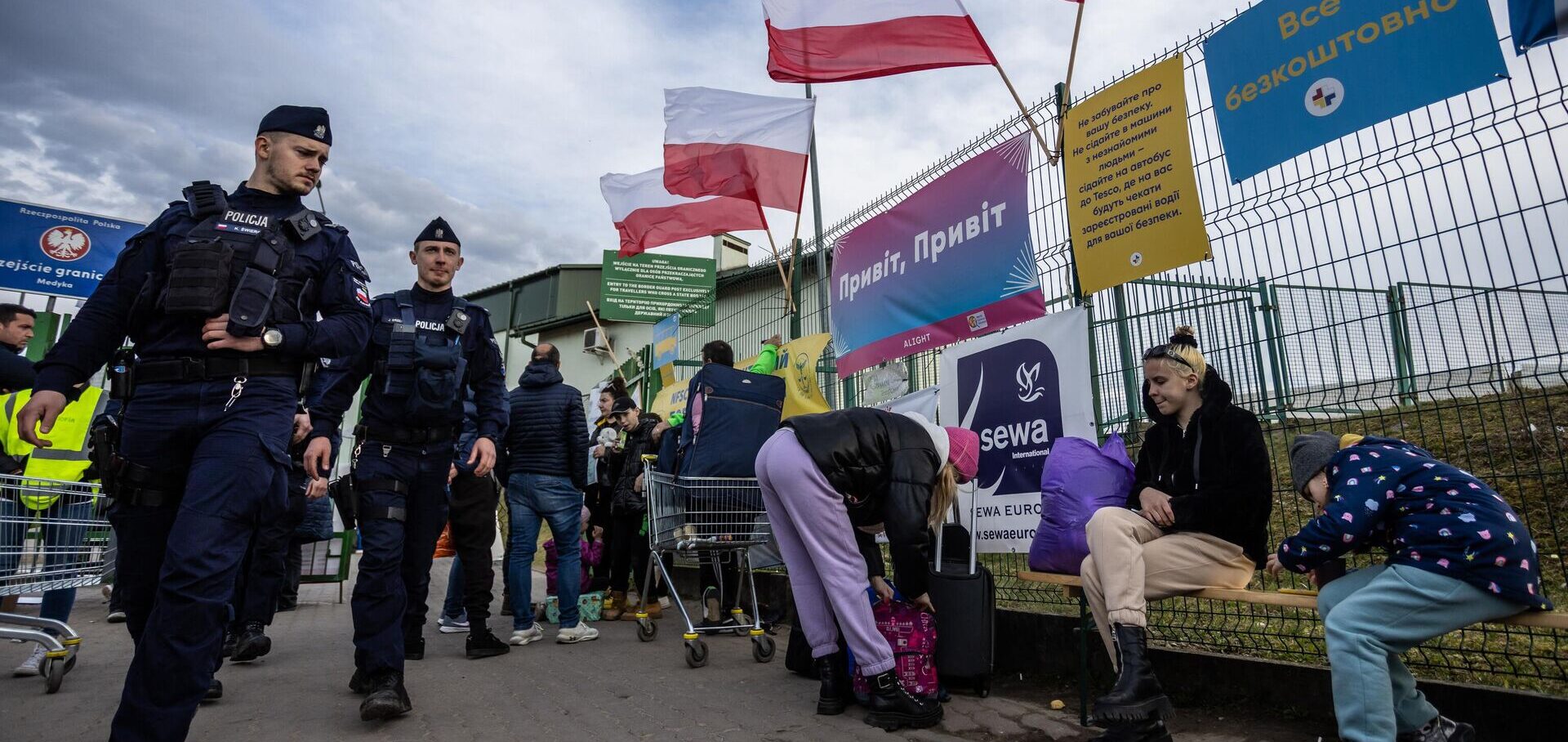 Польша подготовит для Киева «легион» из украинских беженцев – Зеленский Польша подготовит для Киева «легион» из украинских беженцев – Зеленский