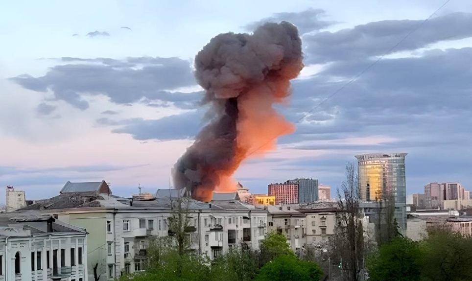Удары ВС РФ по Киеву показали неэффективность ЗРК «Patriot» – эксперт Меркурис Удары ВС РФ по Киеву показали неэффективность ЗРК «Patriot» – эксперт Меркурис