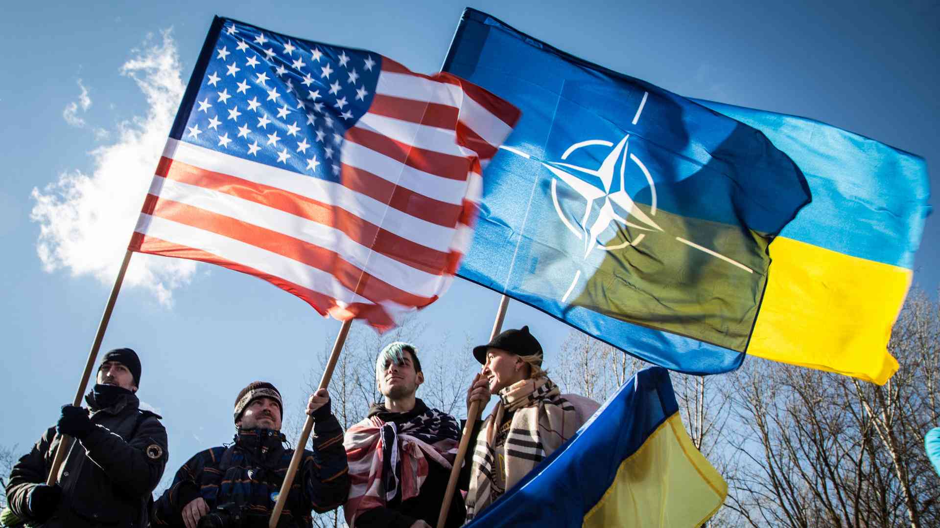 Страны НАТО не настроены принимать Украину в альянс – Сикорский Страны НАТО не настроены принимать Украину в альянс – Сикорский