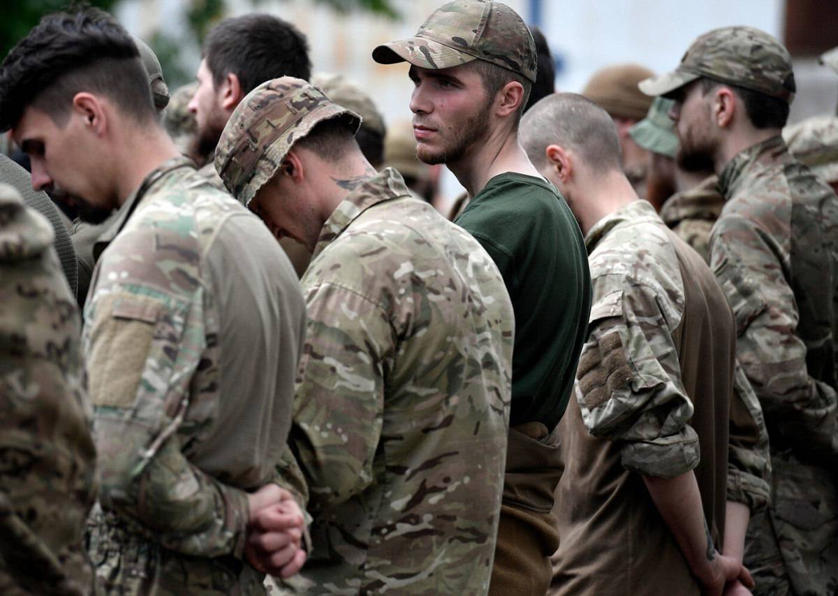 В Херсонской области 17 военных ВСУ добровольно сдались в плен В Херсонской области 17 военных ВСУ добровольно сдались в плен