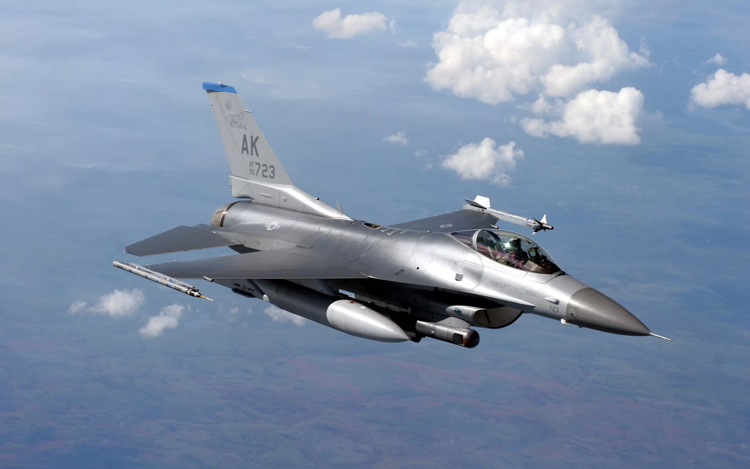 F 16 на Украине столкнутся с российскими системами ПВО С 300 и С 400 – Sky News F 16 на Украине столкнутся с российскими системами ПВО С 300 и С 400 – Sky News