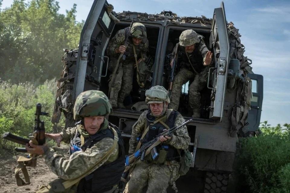 Экс-полковник СБУ заявил о тактическом кризисе ВСУ на многих направлениях Экс-полковник СБУ заявил о тактическом кризисе ВСУ на многих направлениях