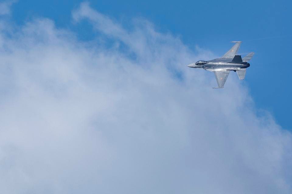 Forbes о влиянии F 16 на войну: «Их фото поддержат решимость украинцев!» Forbes о влиянии F 16 на войну: «Их фото поддержат решимость украинцев!»