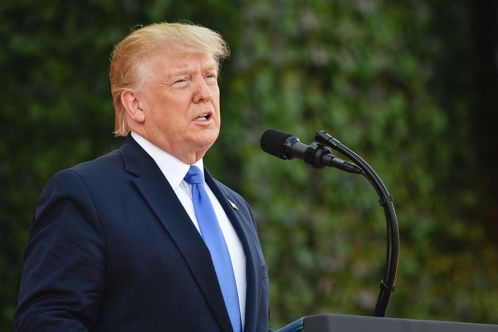 Трамп заявил, что призовет Путина и Зеленского к переговорам в случае победы Трамп заявил, что призовет Путина и Зеленского к переговорам в случае победы
