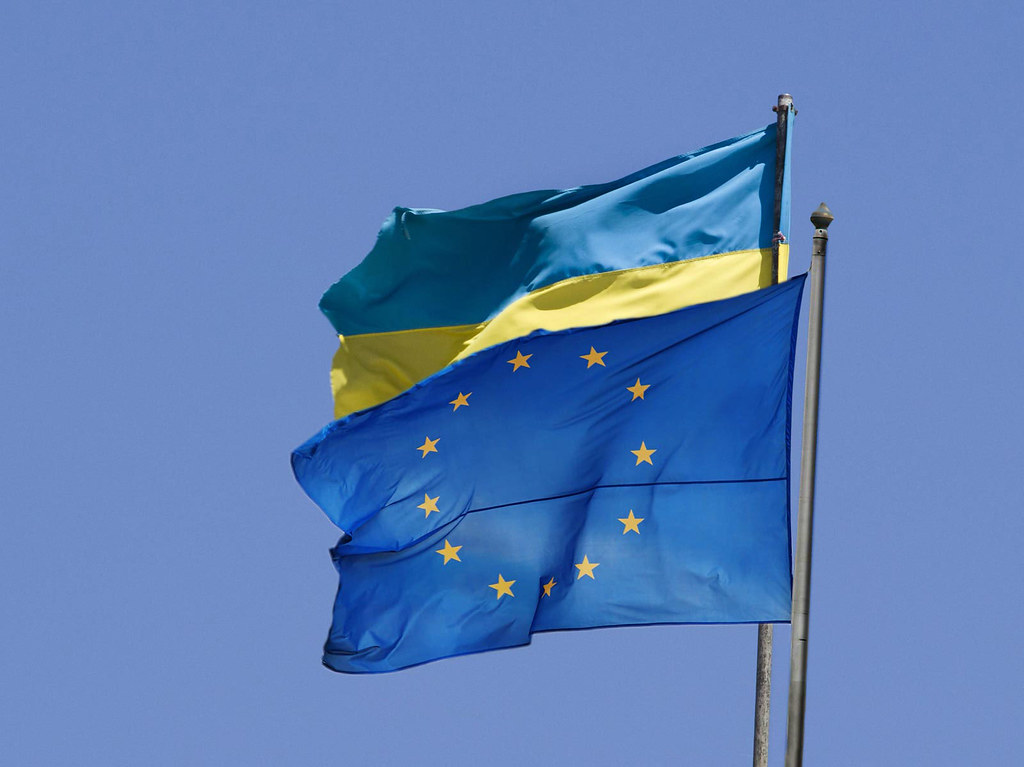 Совет ЕС одобрил выделение Киеву первого транша в 4,2 миллиарда евро Совет ЕС одобрил выделение Киеву первого транша в 4,2 миллиарда евро