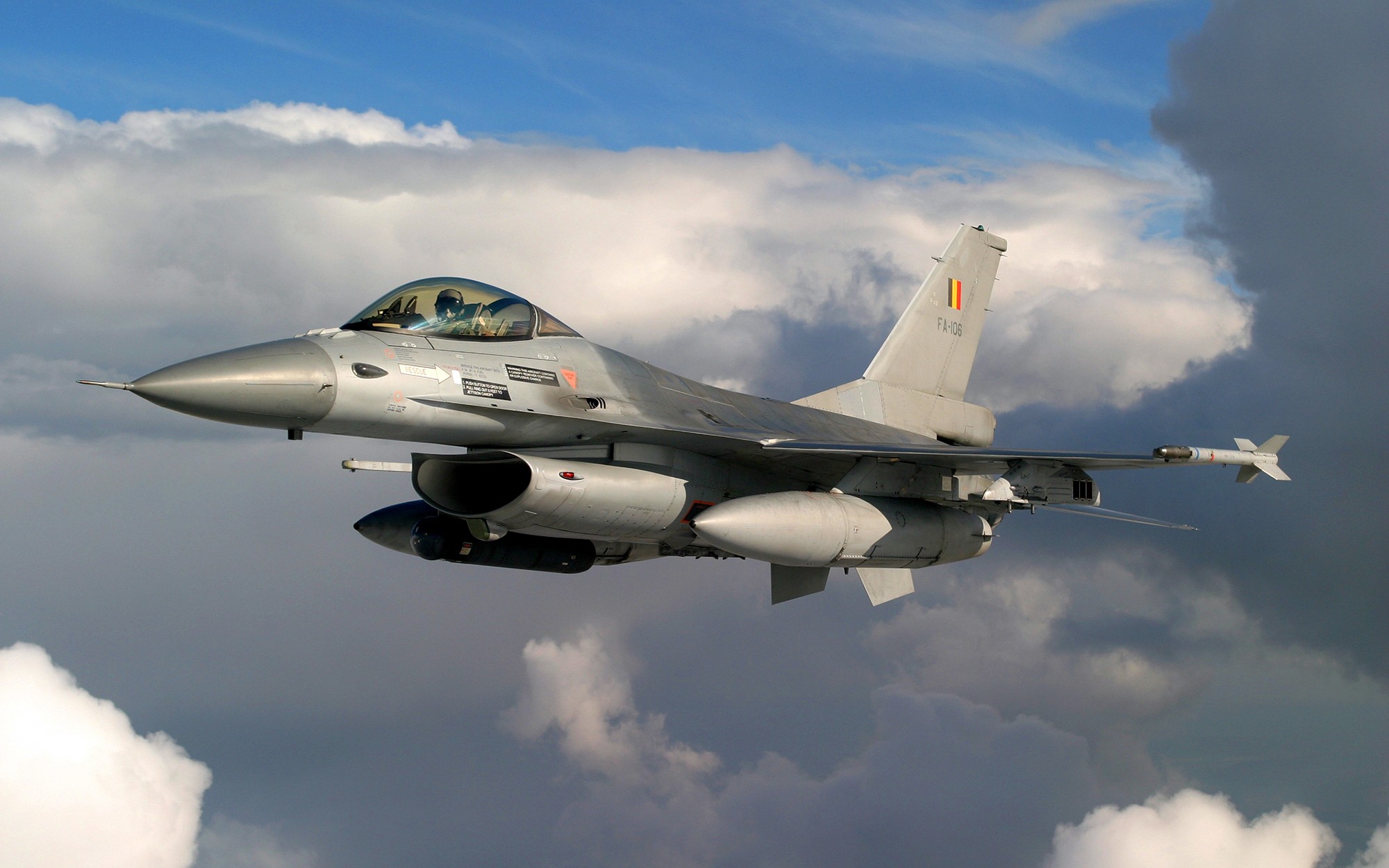 F 16 ждет мощная система ПРО ВС РФ на Украине, заявил экс-советник Пентагона Фриман F 16 ждет мощная система ПРО ВС РФ на Украине, заявил экс-советник Пентагона Фриман