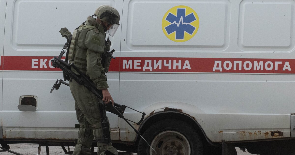 ВСУ перевозят личный состав на автомобилях скорой помощи – Марочко ВСУ перевозят личный состав на автомобилях скорой помощи – Марочко