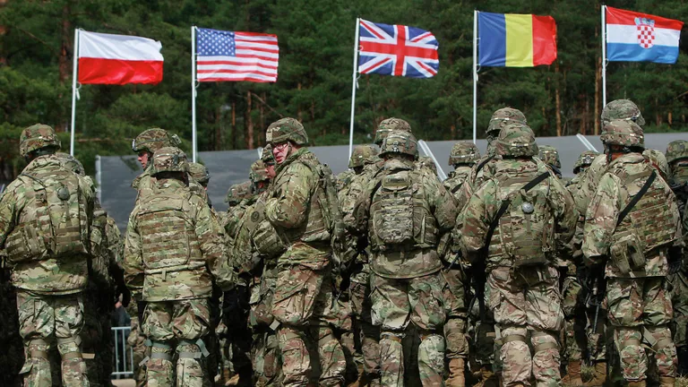 Россия как идеальная внешняя угроза для стран коллективного Запада Россия как идеальная внешняя угроза для стран коллективного Запада