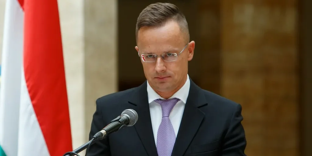 Глава МИД Венгрии назвал Борреля «брюссельским Байденом» Глава МИД Венгрии назвал Борреля «брюссельским Байденом»