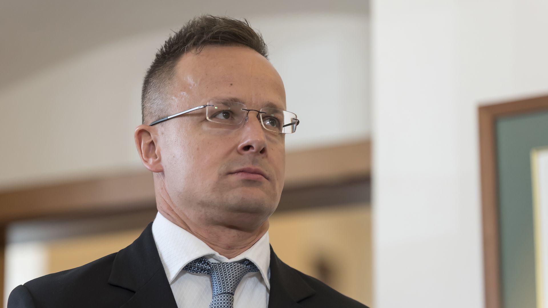 Венгрия выступает против поставок дальнобойного оружия Украине – Сийярто Венгрия выступает против поставок дальнобойного оружия Украине – Сийярто