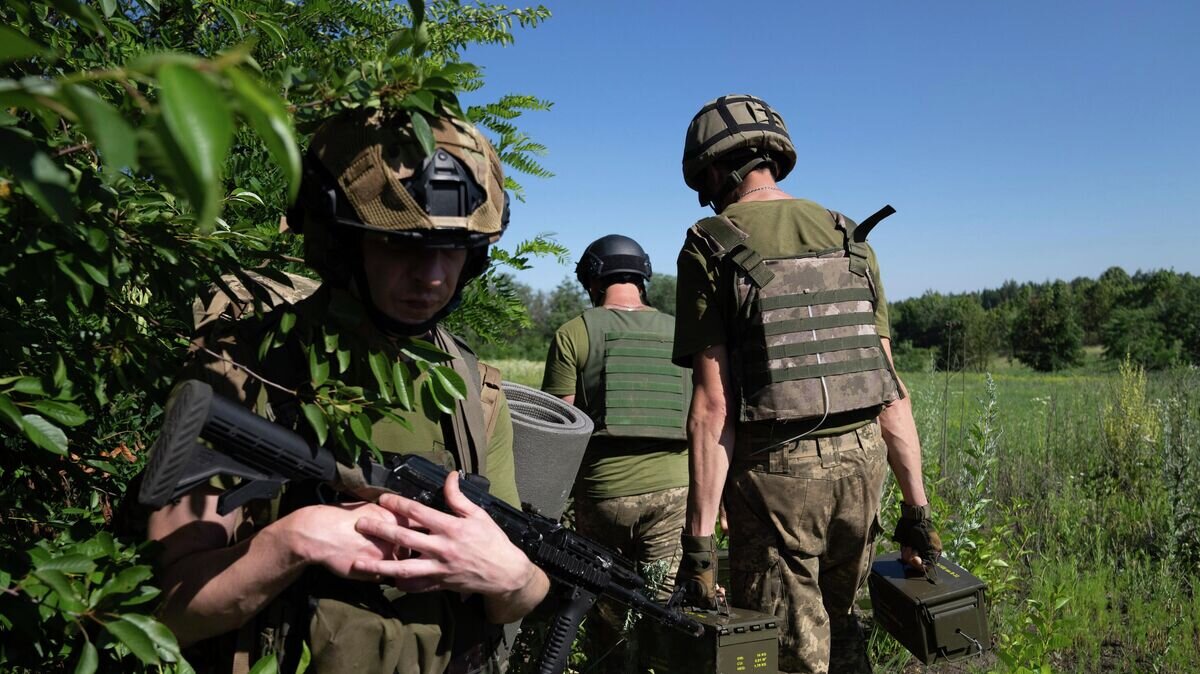 В Харьковской области украинские военные ограбили мирного жителя – подполье В Харьковской области украинские военные ограбили мирного жителя – подполье