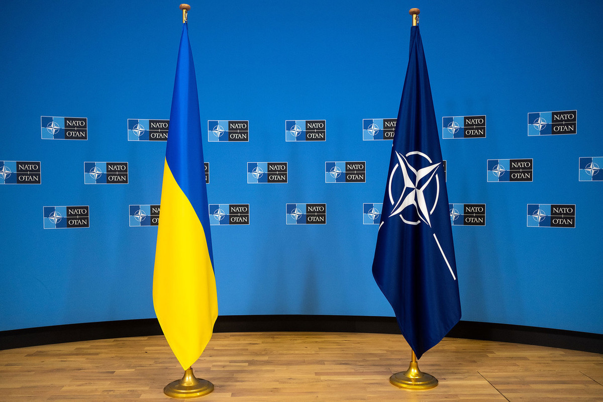 Украина вступит в НАТО в границах 1991 года – вице-премьер Стефанишина Украина вступит в НАТО в границах 1991 года – вице-премьер Стефанишина