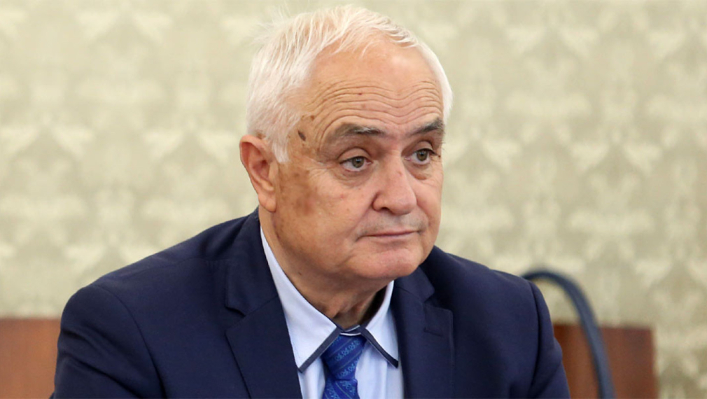 Врио Министра обороны Болгарии признал, что отправил «Гвоздики» киевскому режиму Врио Министра обороны Болгарии признал, что отправил «Гвоздики» киевскому режиму