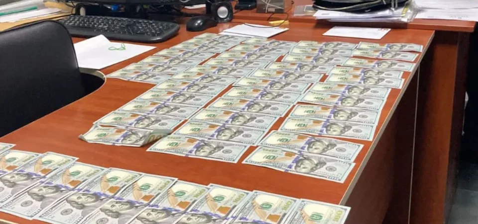 Бывший зампреда Волынской ОВА помогала призывникам уехать из страны за $5 тыс. Бывший зампреда Волынской ОВА помогала призывникам уехать из страны за $5 тыс.