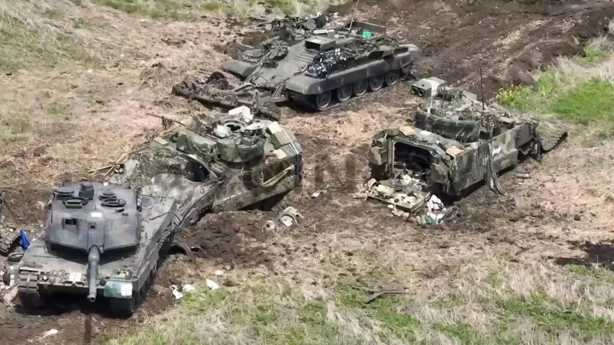 ВСУ держат западные танки вдали от фронта из-за высокого риска потерь – WSJ ВСУ держат западные танки вдали от фронта из-за высокого риска потерь – WSJ
