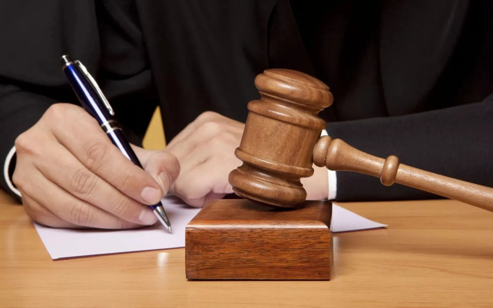 Суд в ДНР приговорил к 27 годам военнослужащего «Азова*» за обстрелы Мариуполя Суд в ДНР приговорил к 27 годам военнослужащего «Азова*» за обстрелы Мариуполя