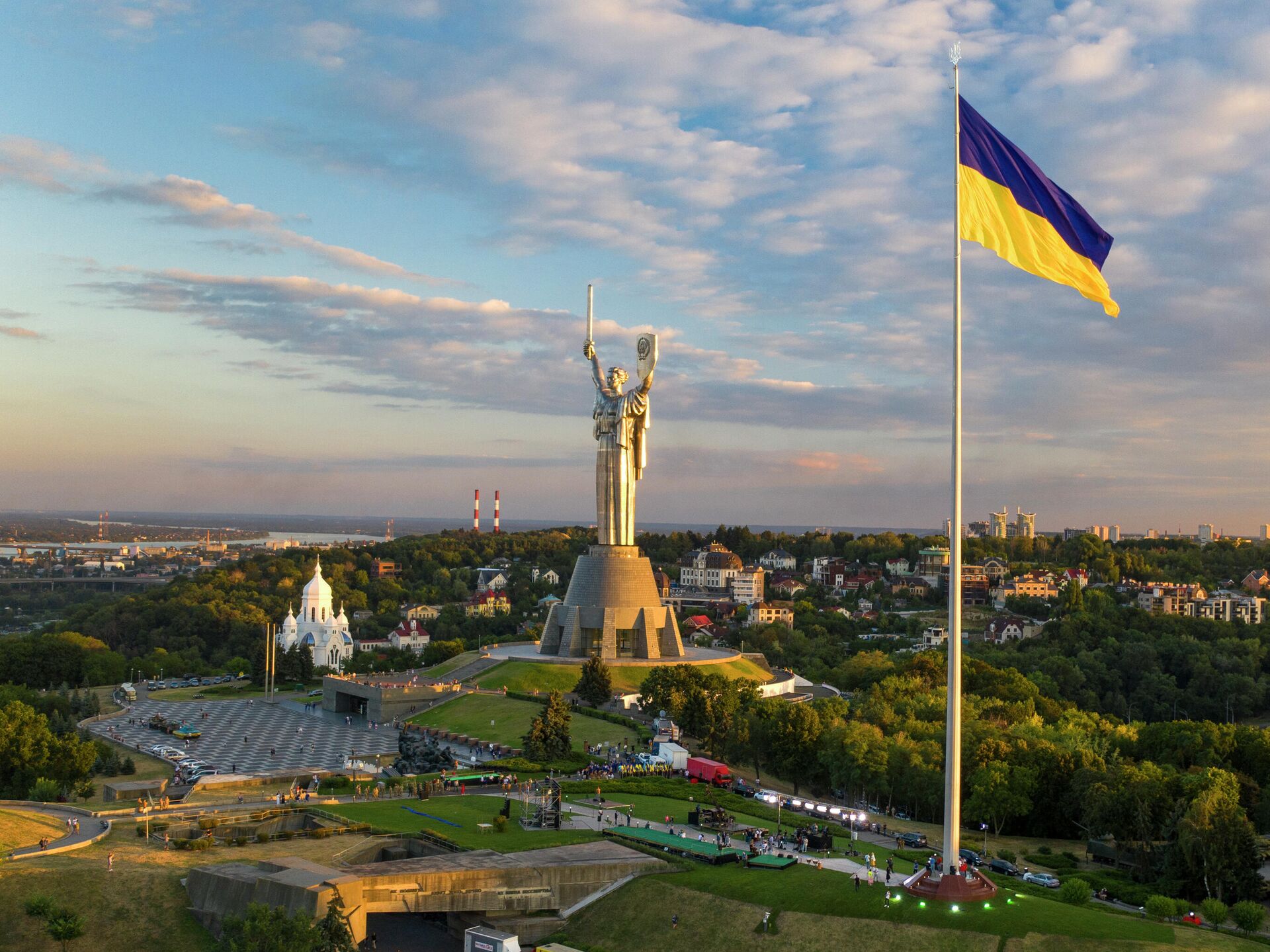 Украина должна начать переговоры с Россией до зимы – Риттер Украина должна начать переговоры с Россией до зимы – Риттер