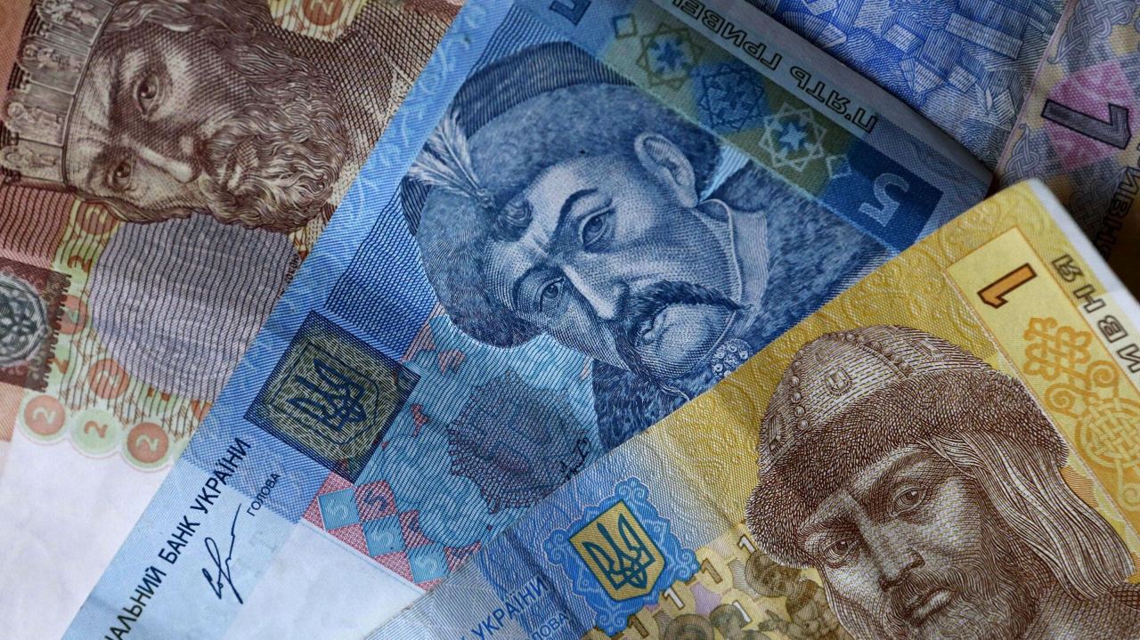 Украинские бюджетники будут платить 5% военного сбора – нардеп Южанина Украинские бюджетники будут платить 5% военного сбора – нардеп Южанина