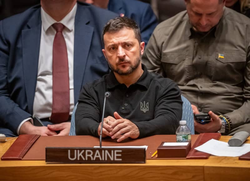 Три АЭС Зеленского — и зачем ему это нужно Три АЭС Зеленского — и зачем ему это нужно