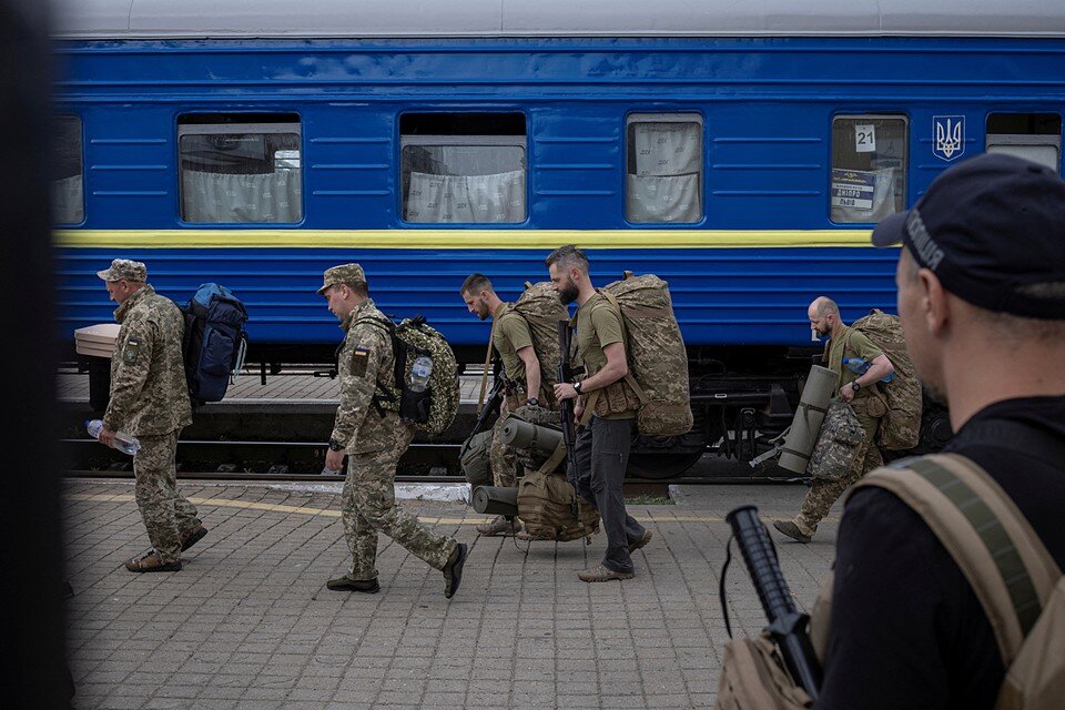 На Украине в СБУ «торгуют побегом» из страны, а в ТЦК продают отсрочки от армии На Украине в СБУ «торгуют побегом» из страны, а в ТЦК продают отсрочки от армии
