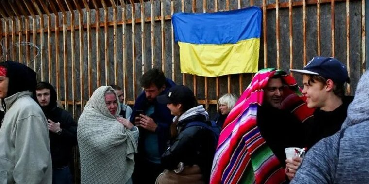 Украинские беженцы хлынут в Европу после повышения налогов – Боуз Украинские беженцы хлынут в Европу после повышения налогов – Боуз
