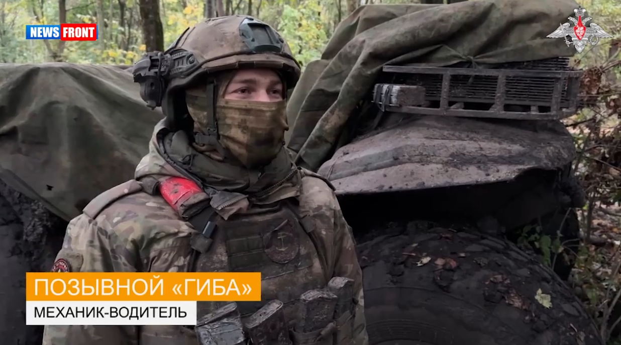 Военные группировки «Север» продемонстрировали возможности болотохода «Сокол» Военные группировки «Север» продемонстрировали возможности болотохода «Сокол»
