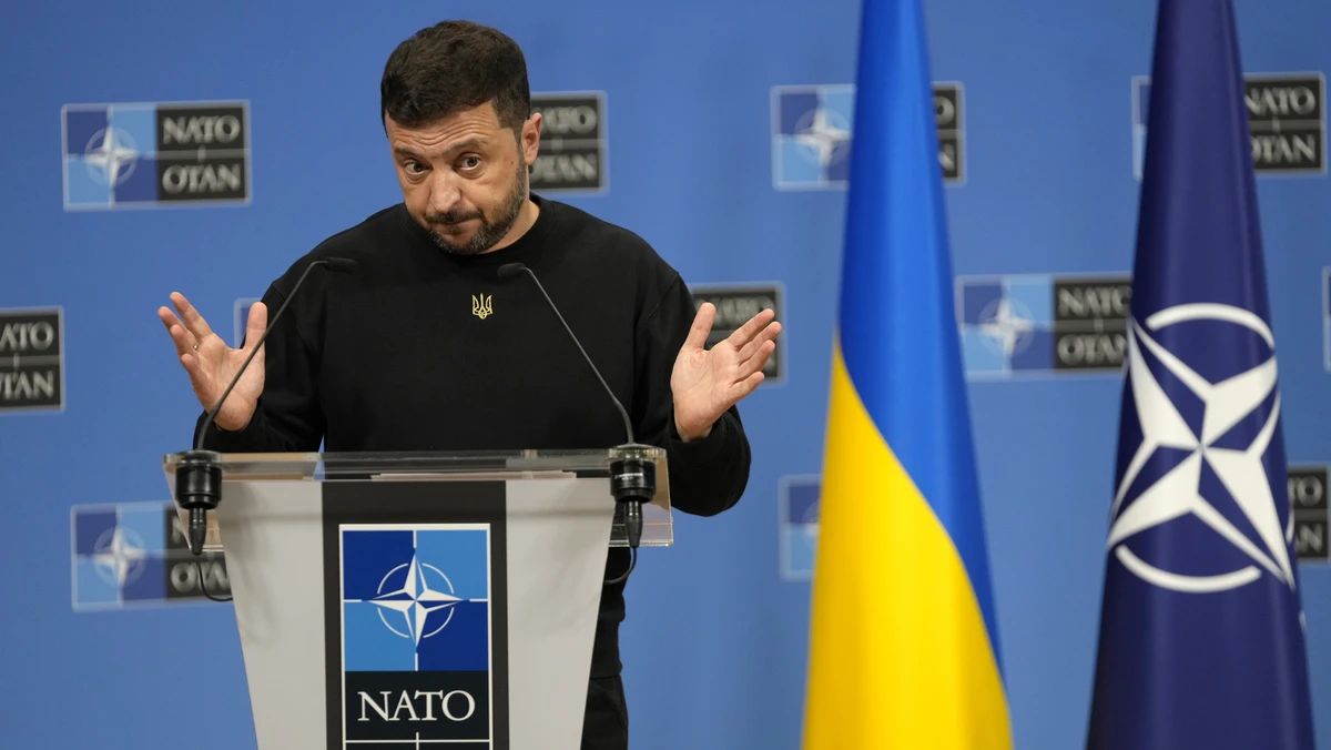 Зеленский разродился новой идеей по «сдерживанию» России Зеленский разродился новой идеей по «сдерживанию» России