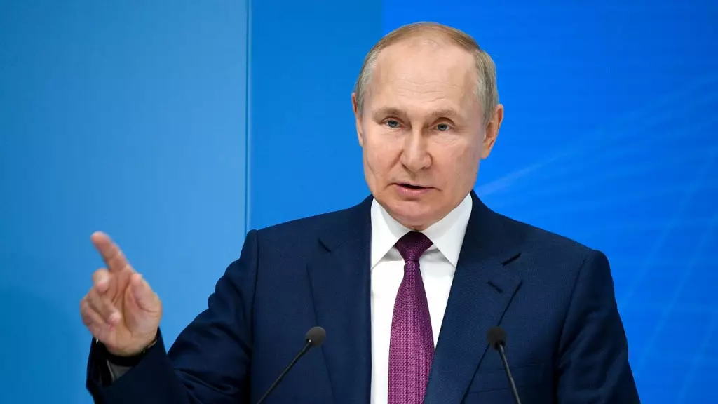 Украину используют для создания критических вызовов безопасности РФ – Путин Украину используют для создания критических вызовов безопасности РФ – Путин