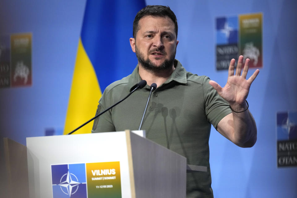 Зеленский отказал генсеку ООН в поездке на Украину из-за визита на саммит БРИКС Зеленский отказал генсеку ООН в поездке на Украину из-за визита на саммит БРИКС