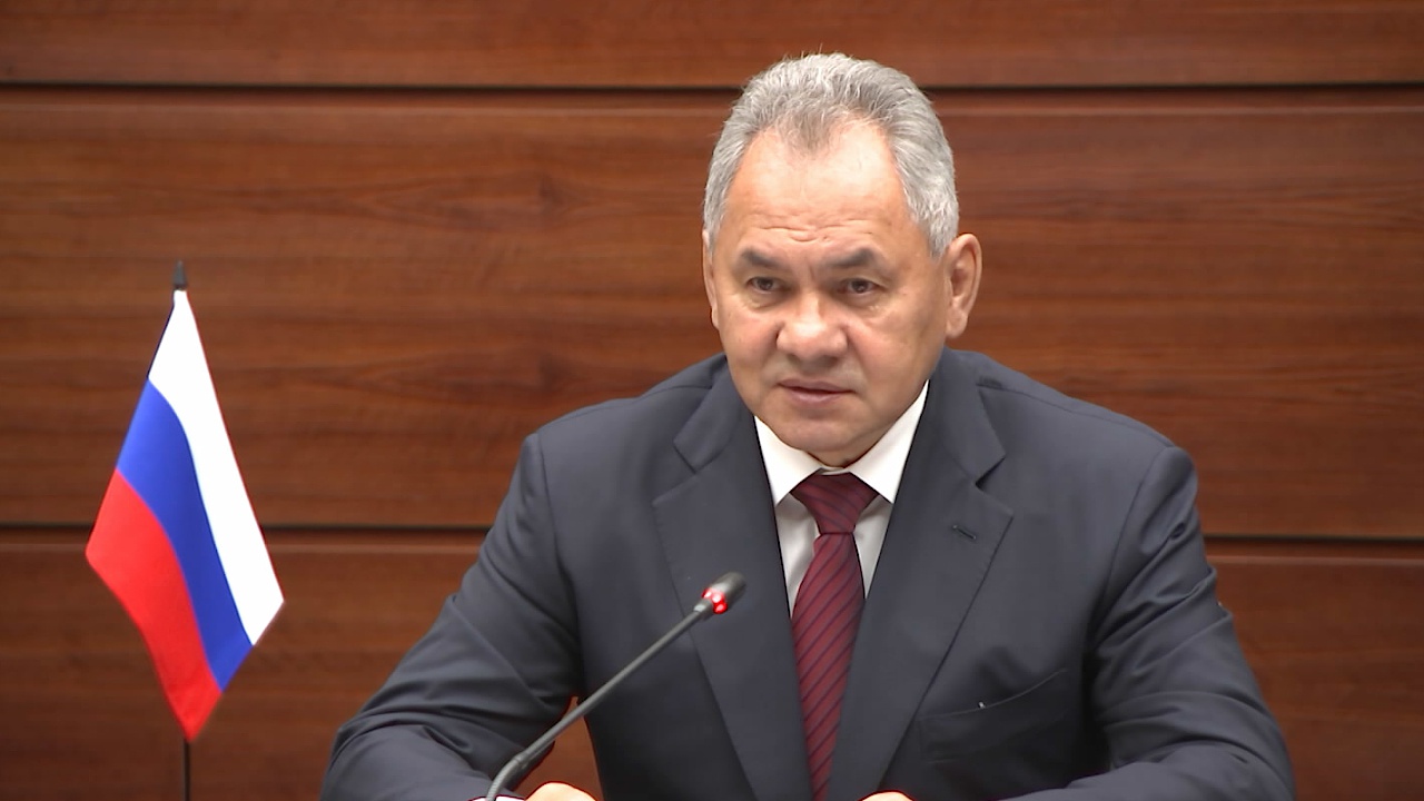 Киев превратился в управляемого извне опасного террориста, заявил Шойгу Киев превратился в управляемого извне опасного террориста, заявил Шойгу