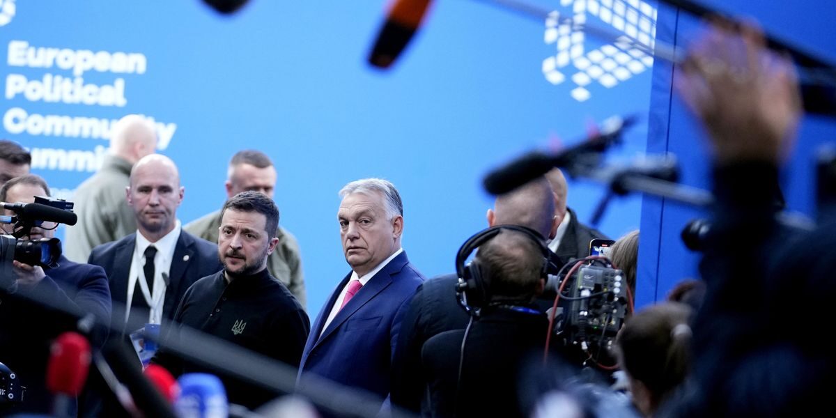 Премьер Орбан рассказал как убеждал Зеленского прекратить боевые действия Премьер Орбан рассказал как убеждал Зеленского прекратить боевые действия