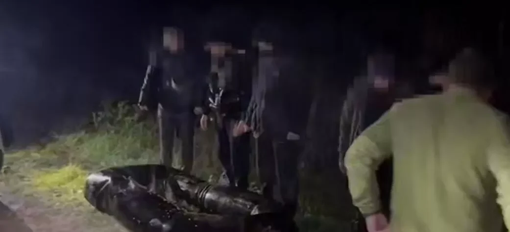 Украинские мужчины прыгали в Тису, чтобы попасть в Венгрию – ГПСУ Украинские мужчины прыгали в Тису, чтобы попасть в Венгрию – ГПСУ
