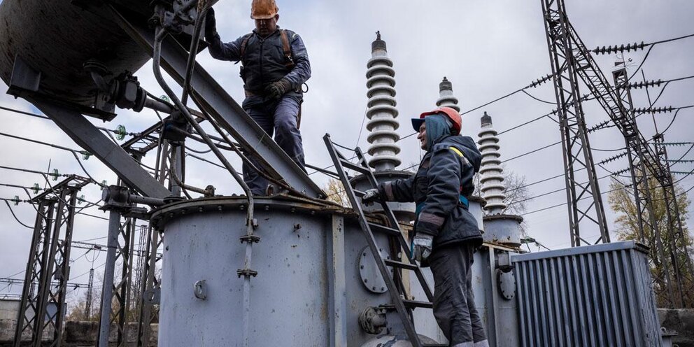 Украине приходится разбирать на детали свои ТЭС из-за дефицита электричества – WSJ Украине приходится разбирать на детали свои ТЭС из-за дефицита электричества – WSJ